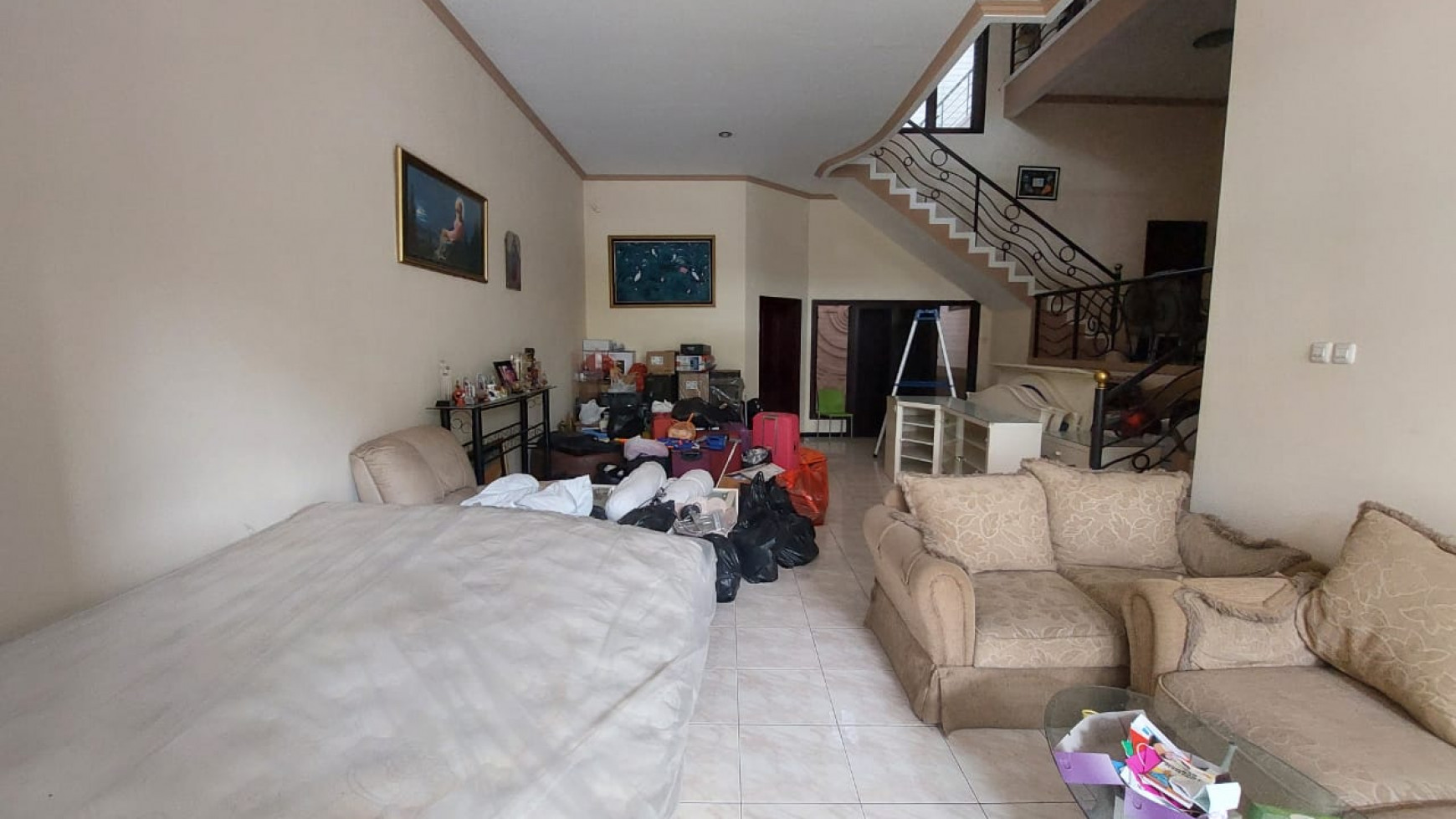 Dijual / Disewakan Rumah Graha Famili FULL FURNISHED