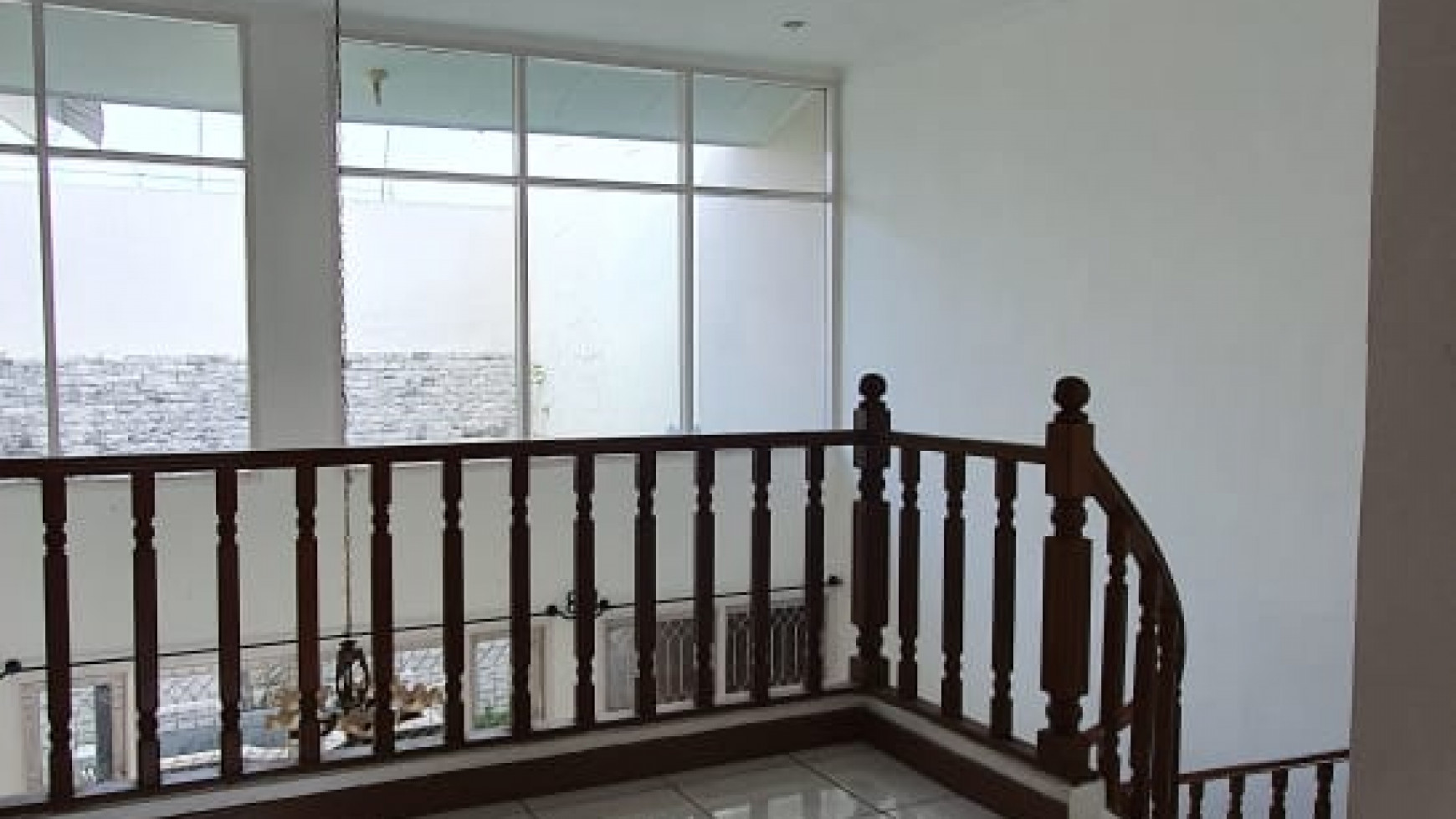 Rumah Asri Lokasi Graha Mutiara Bekasi Timur