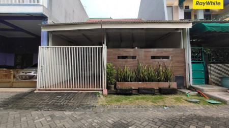 Rumah di Puri Surya Jaya, Sidoarjo