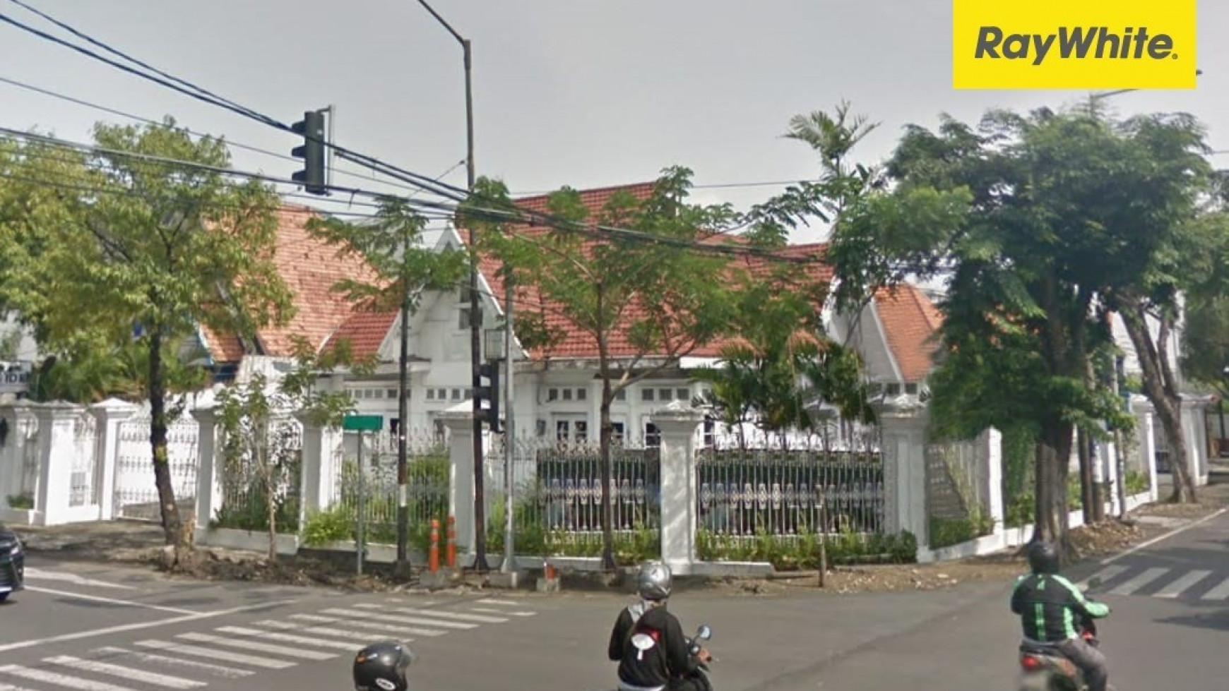 Rumah Hitung Tanah di Jalan Diponegoro, Surabaya