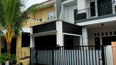 Rumah idaman, nyaman siap huni di Villa Bintaro. 