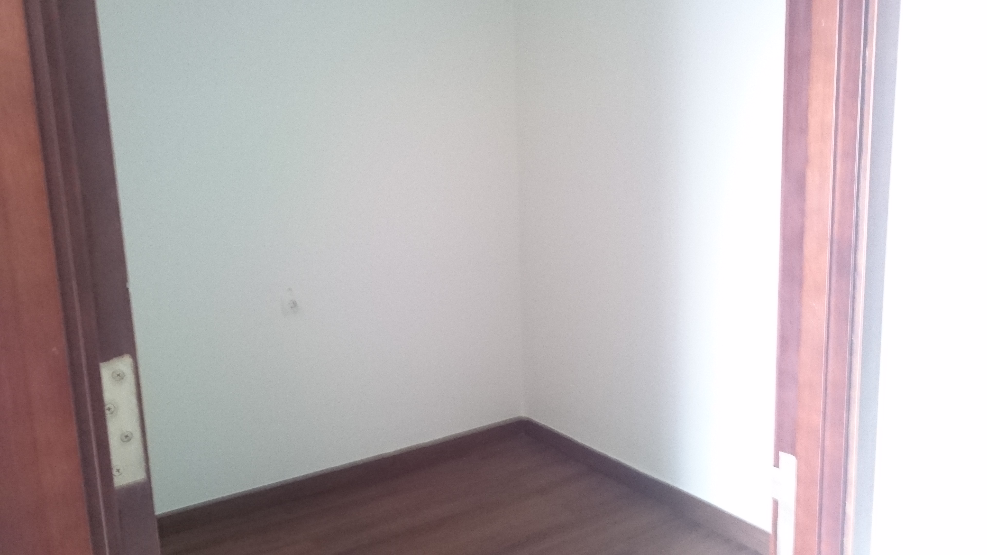 Dijual Apartment Springwood Tangerang   type 2BR,  Unit terbaik top floor diatas kota Alam Sutera. Pemandangan serasa di atas langit.