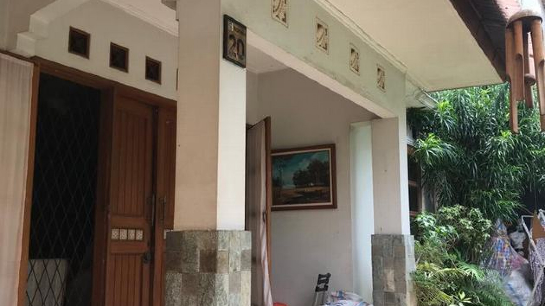 Dijual rumah Semifurnish, 2 AC, strategis, Murah, siap huni