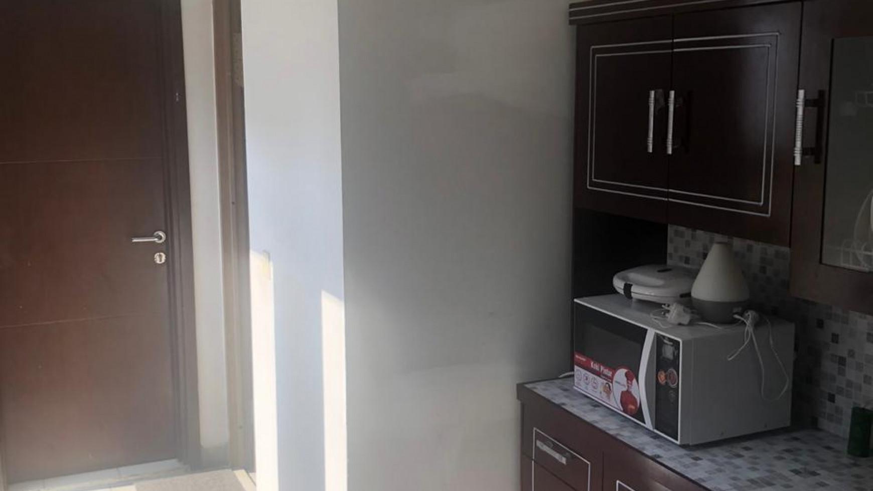 dijual rumah semifurnish di anthea puspita loka bsd city, strategis, nyaman, asri, siap huni.