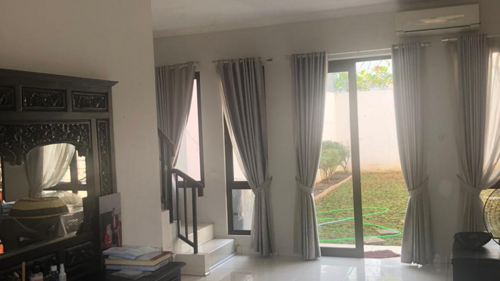 dijual rumah semifurnish di anthea puspita loka bsd city, strategis, nyaman, asri, siap huni.