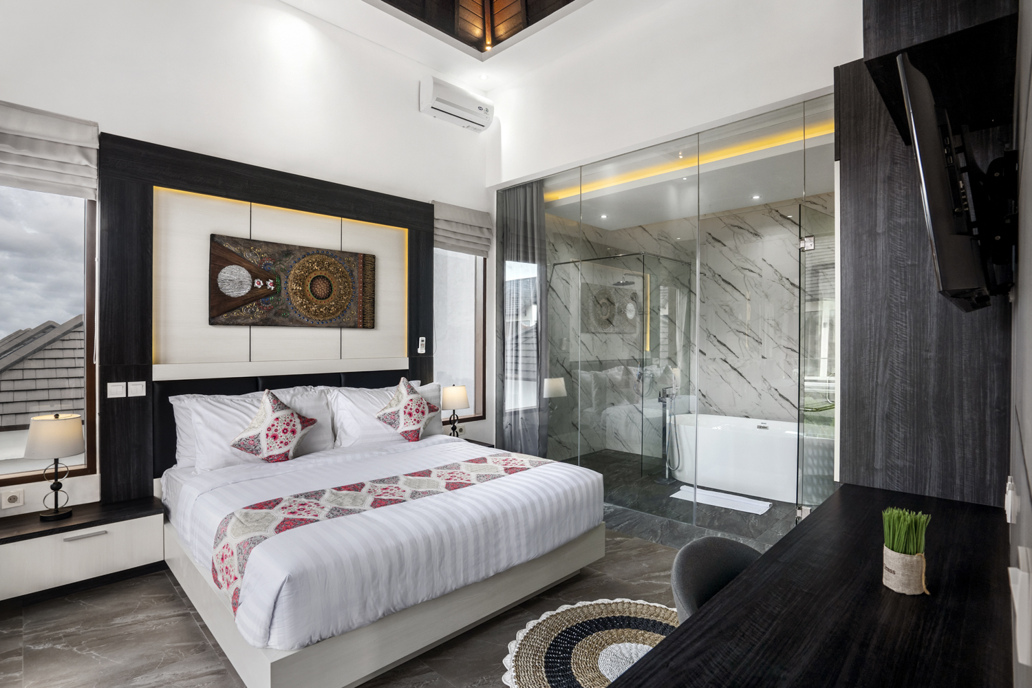 Leasehold Villa 3 Bedrooms in Heart of Seminyak