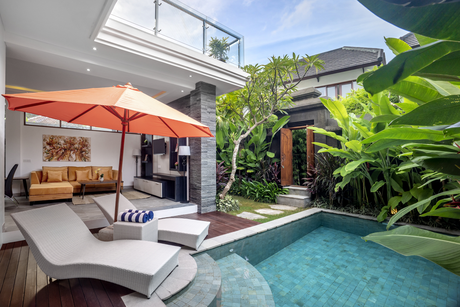 Leasehold Villa 3 Bedrooms in Heart of Seminyak