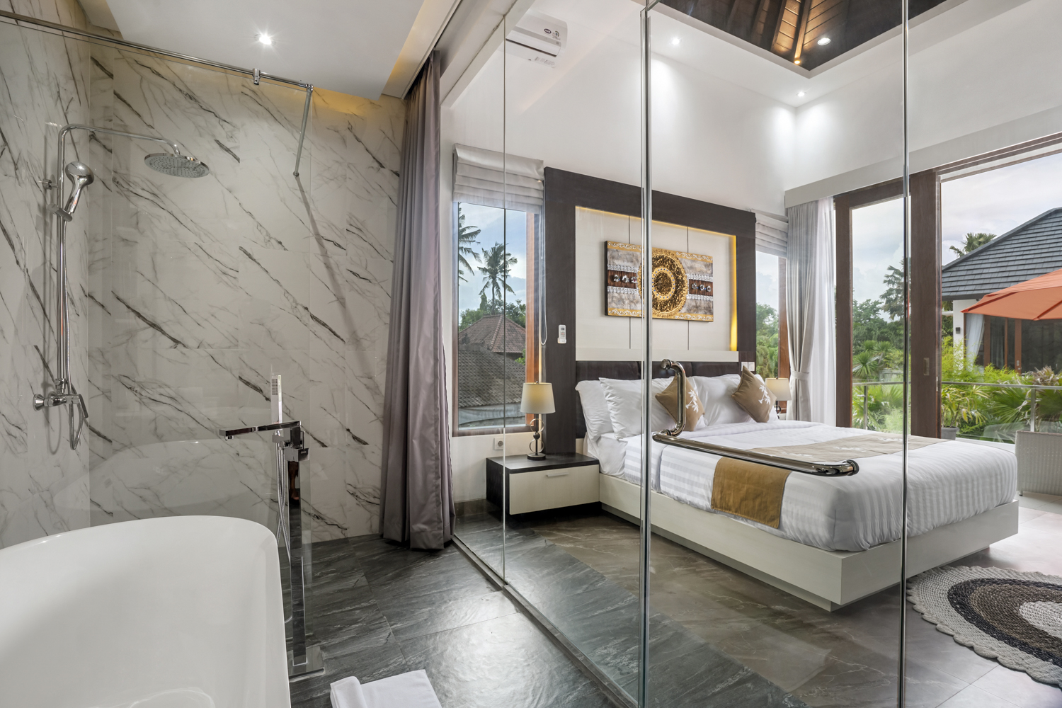 Leasehold Villa 3 Bedrooms in Heart of Seminyak