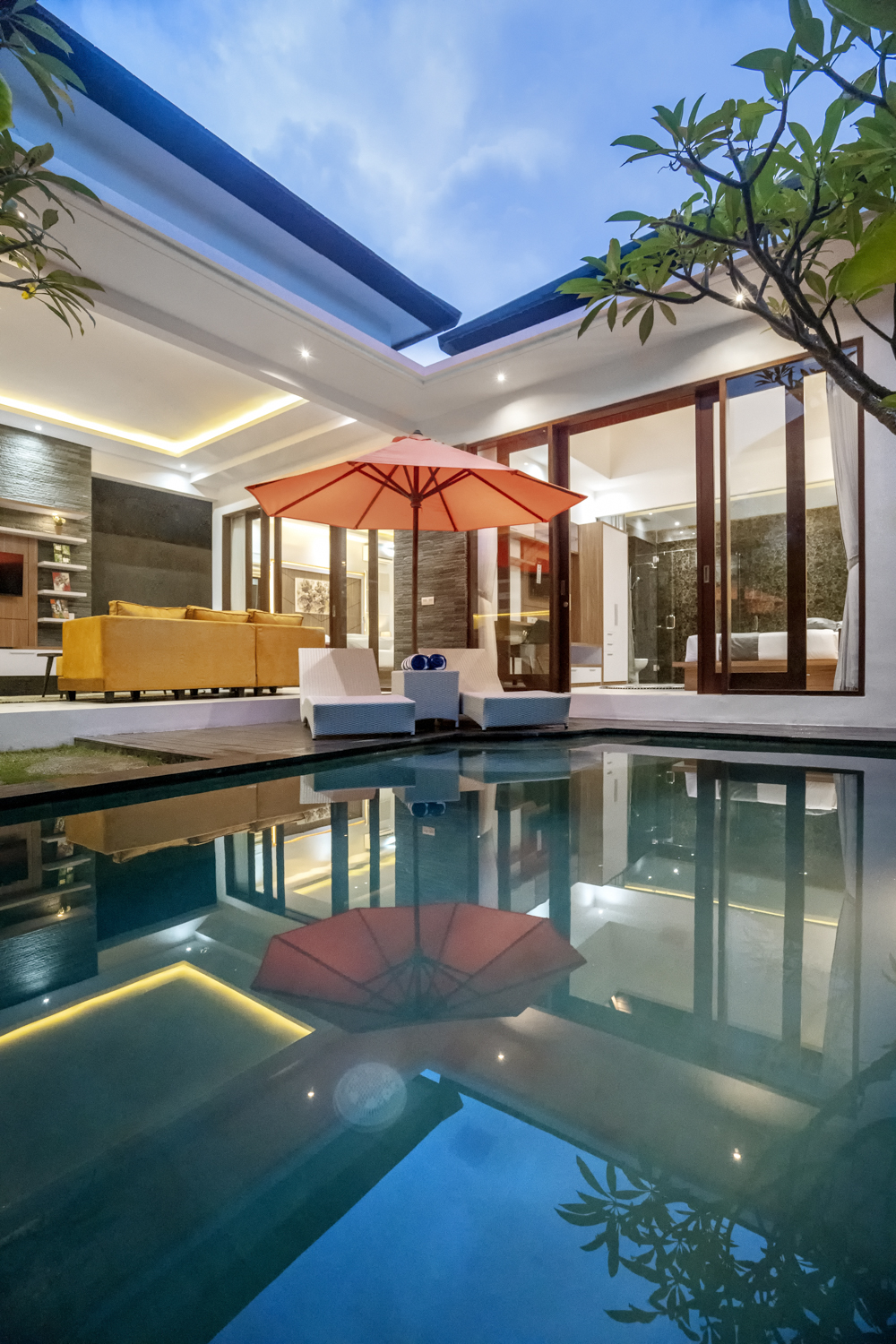 Leasehold Villa 2 Bedrooms In Heart Seminyak