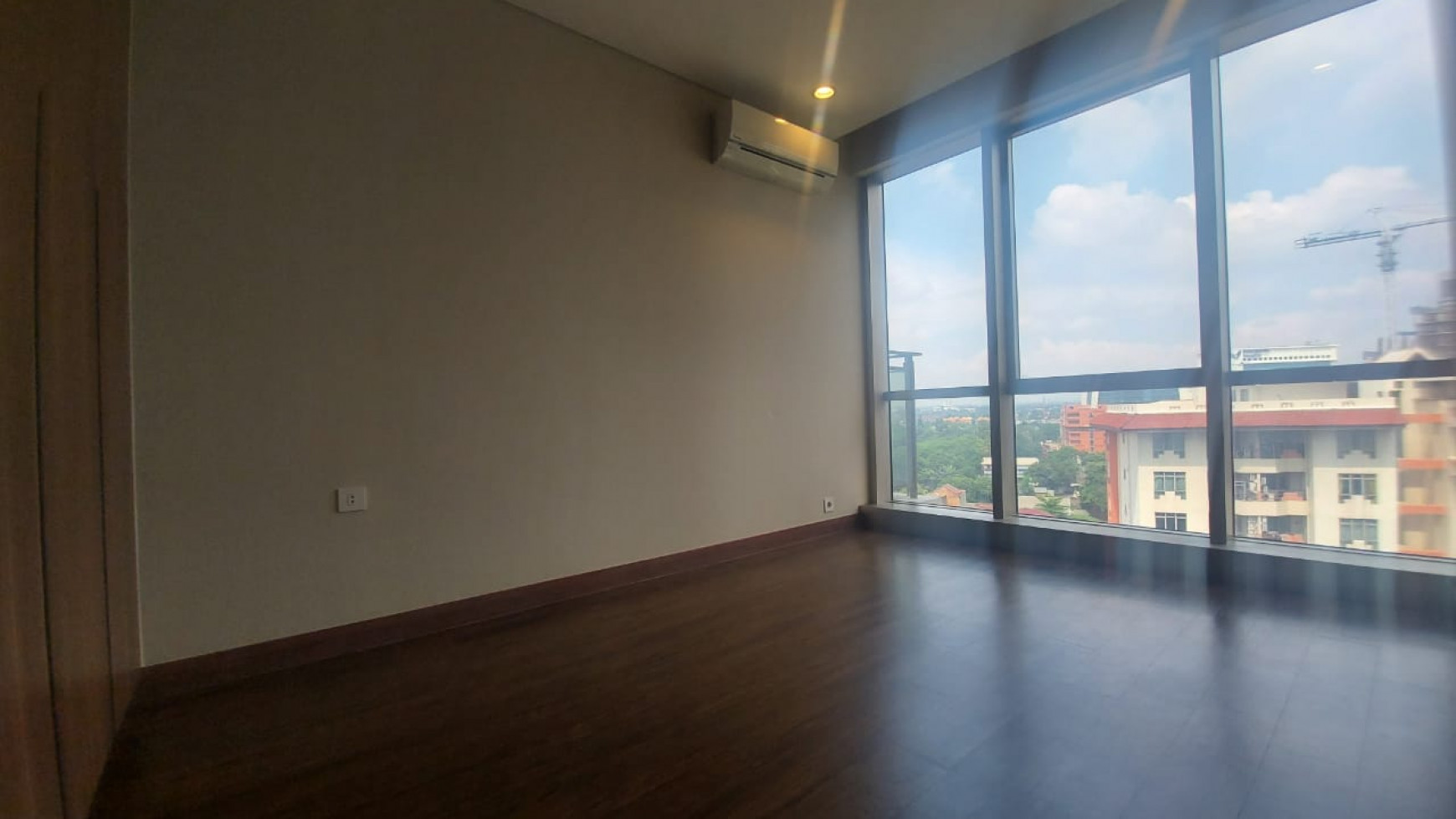 TB Simatupang Branz Apartment 3BR private lift