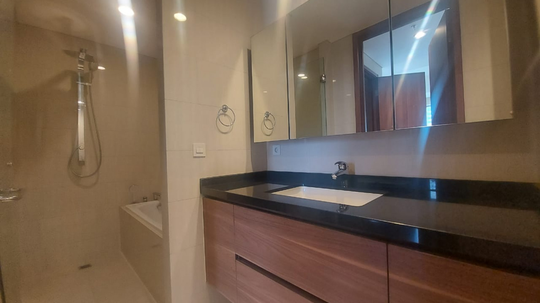 TB Simatupang Branz Apartment 3BR private lift