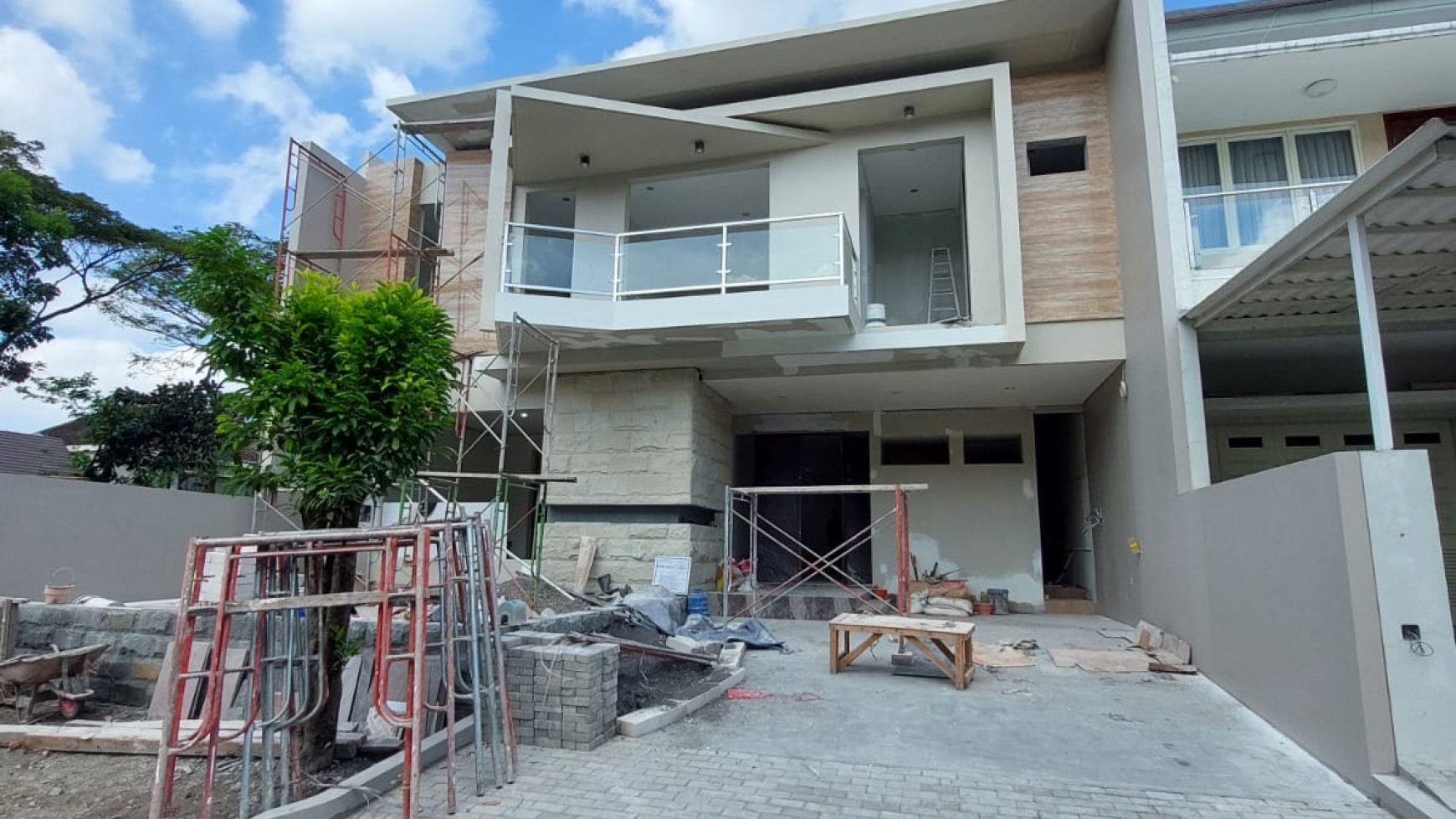 Dijual Rumah Baru Gress New Modern Minimalis Citraland Surabaya Barat