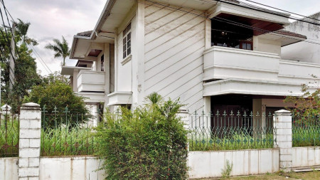 Dijual Rumah Standard Hoek Janur Elok Belakang Santika Kelapa Gading