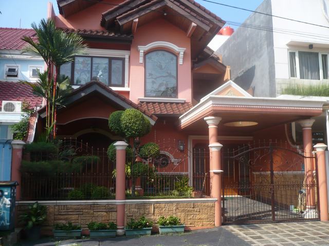 DIJUAL RUMAH BAGUS, STRATERIS, RAPIH, SIAP HUNI, ANGGREK LOKA, BSD CITY.