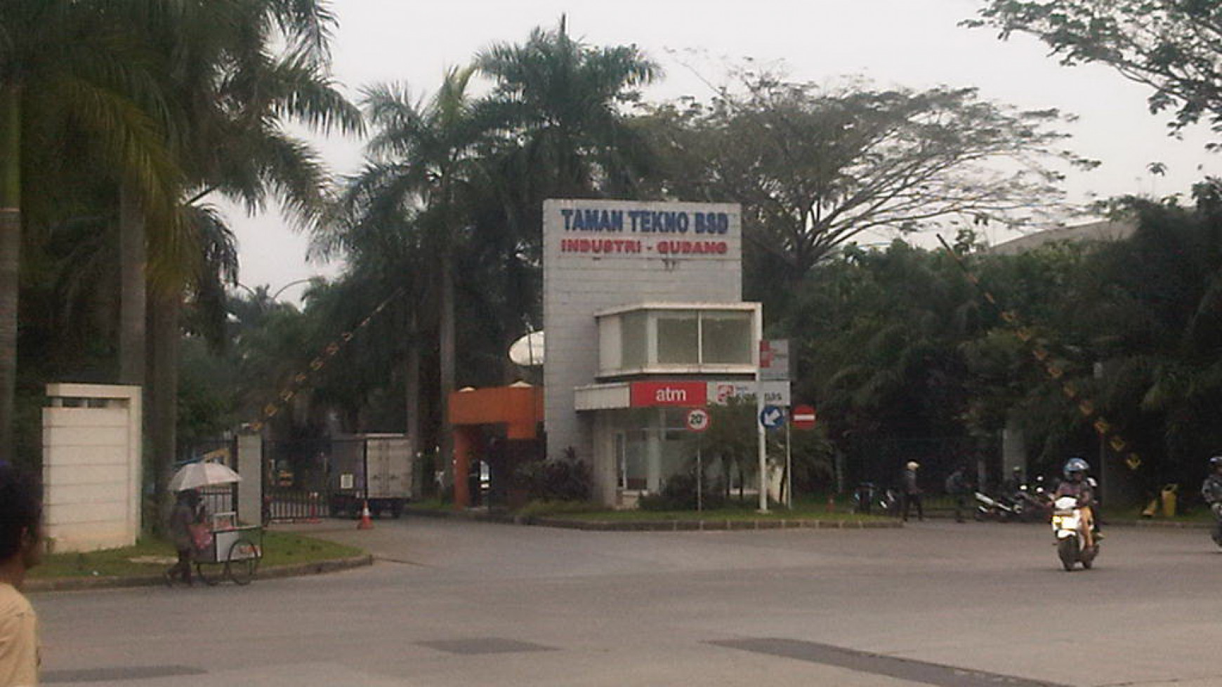 DISEWA GUDANG TAMAN TEKNO BSD CITY, SANGAT STRATEGIS, SIAP PAKAI.