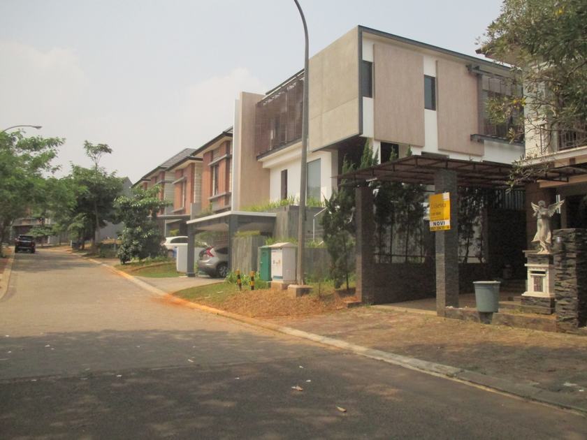 Disewa rumah strategis, Tengah kota, siap huni