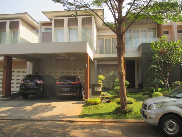 Dijual rumah lay out cantik konsep Green Cluster harga menarik, lokasi Prima, siap huni.