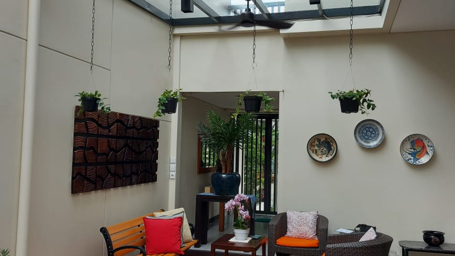 Di jual Rumah elite renovated Lance wood, Nava Park