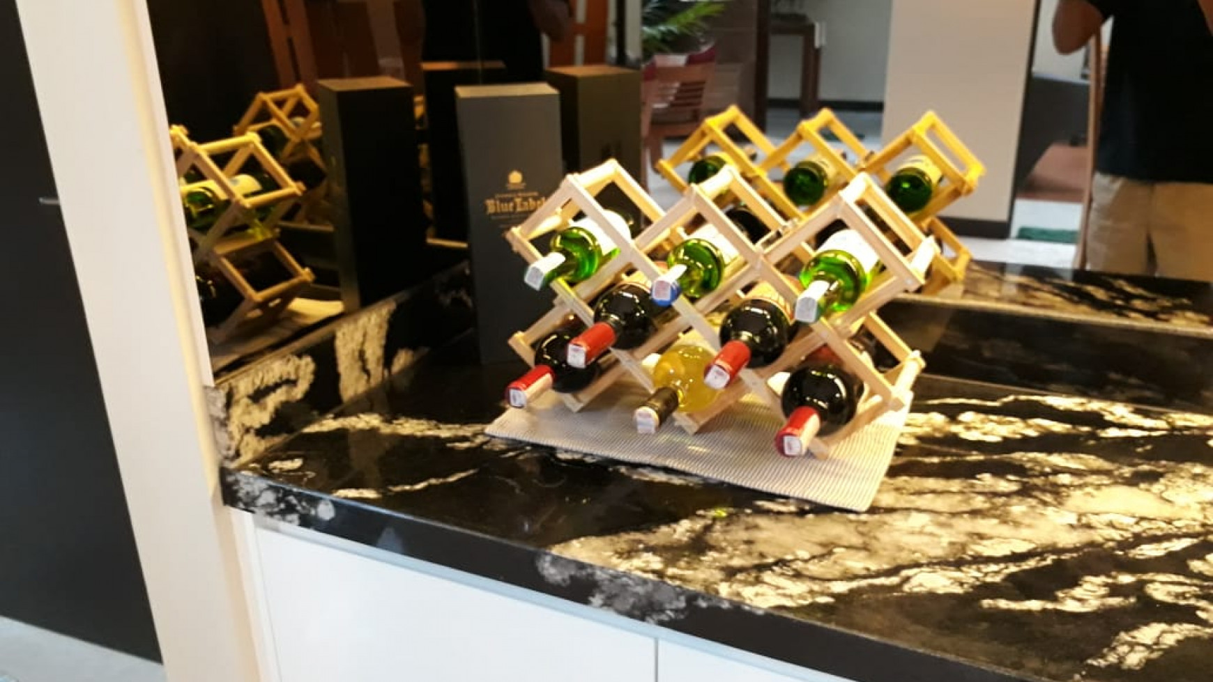 Di jual Rumah elite renovated Lance wood, Nava Park