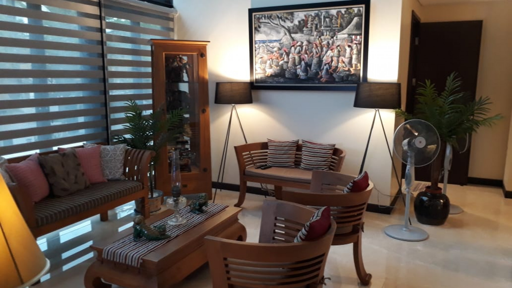 Di jual Rumah elite renovated Lance wood, Nava Park