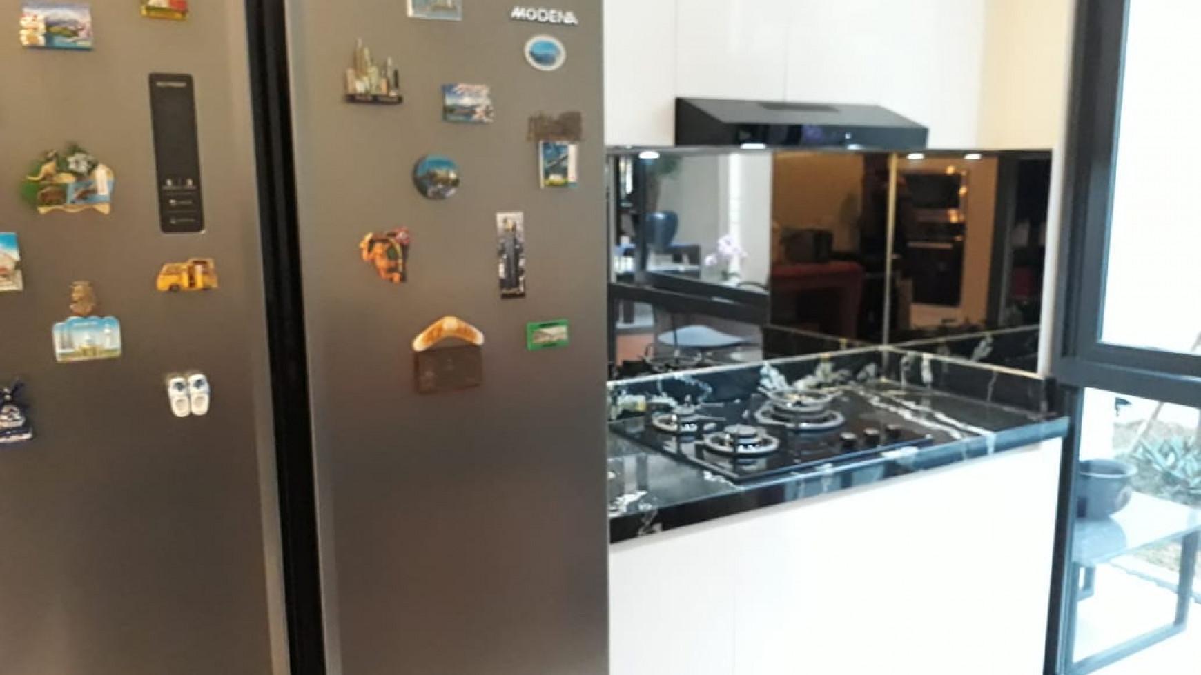 Di jual Rumah elite renovated Lance wood, Nava Park