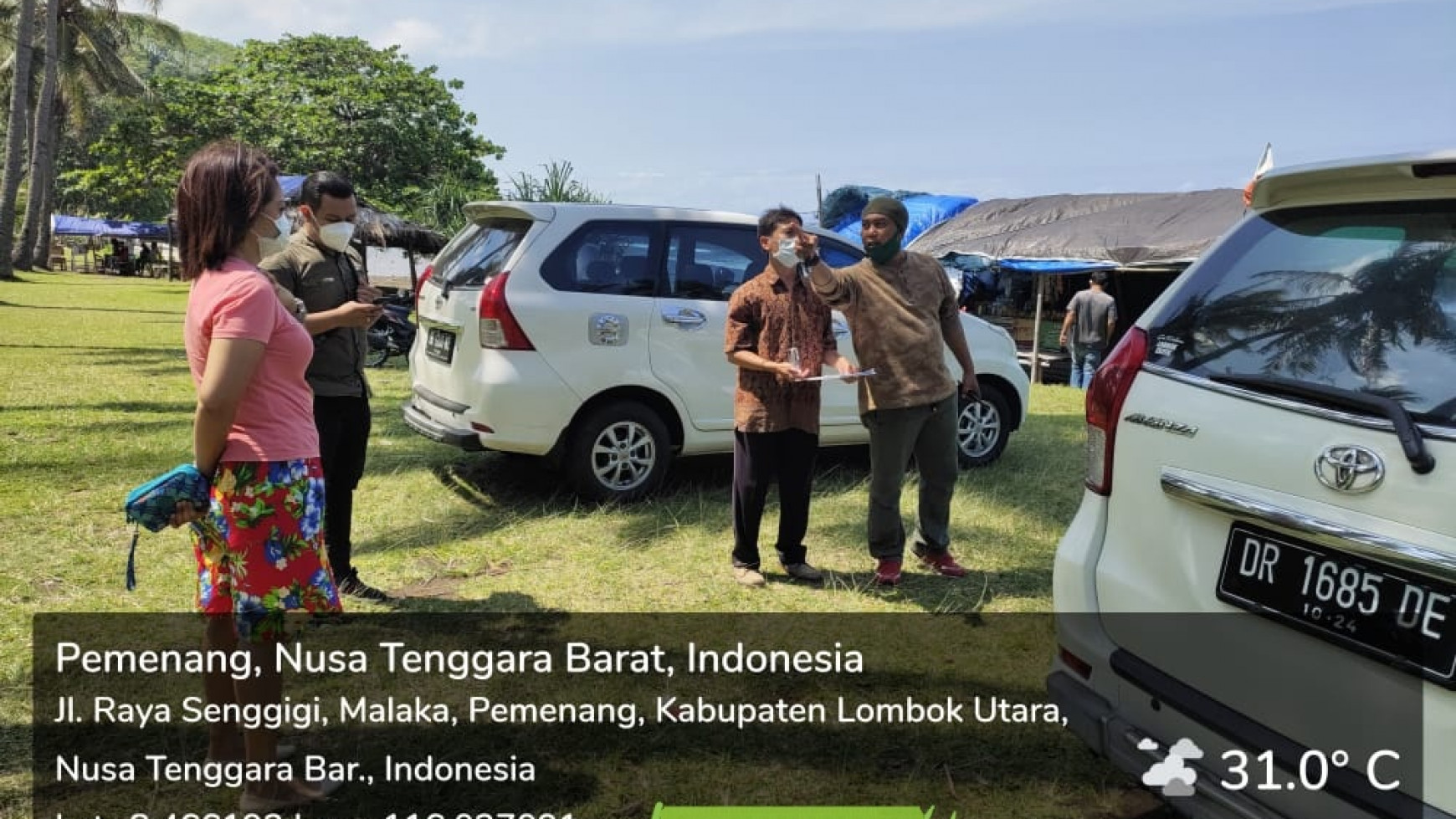 Kavling Pinggir Pantai Senggigi .Lombok . Untuk bangun Hotel/Resort