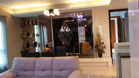 DIJUAL/DISEWAKAN Apartemen Waterplace De Residence 3 BR Pakuwon Indah Surabaya Barat