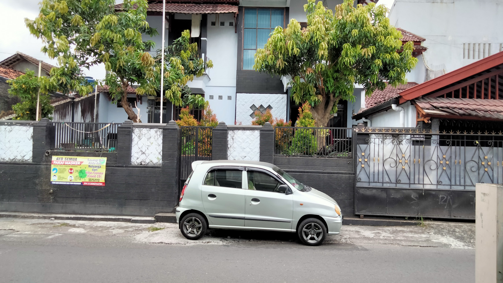 Rumah 2 Lantai dekat Ambarukmo Plaza Sleman Yogyakarta