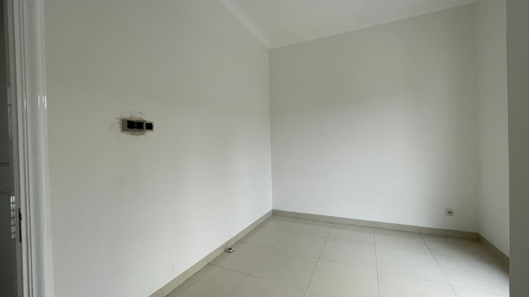 Rumah MEWAH Siap Huni dan Hunian Nyaman @Kebayoran Village