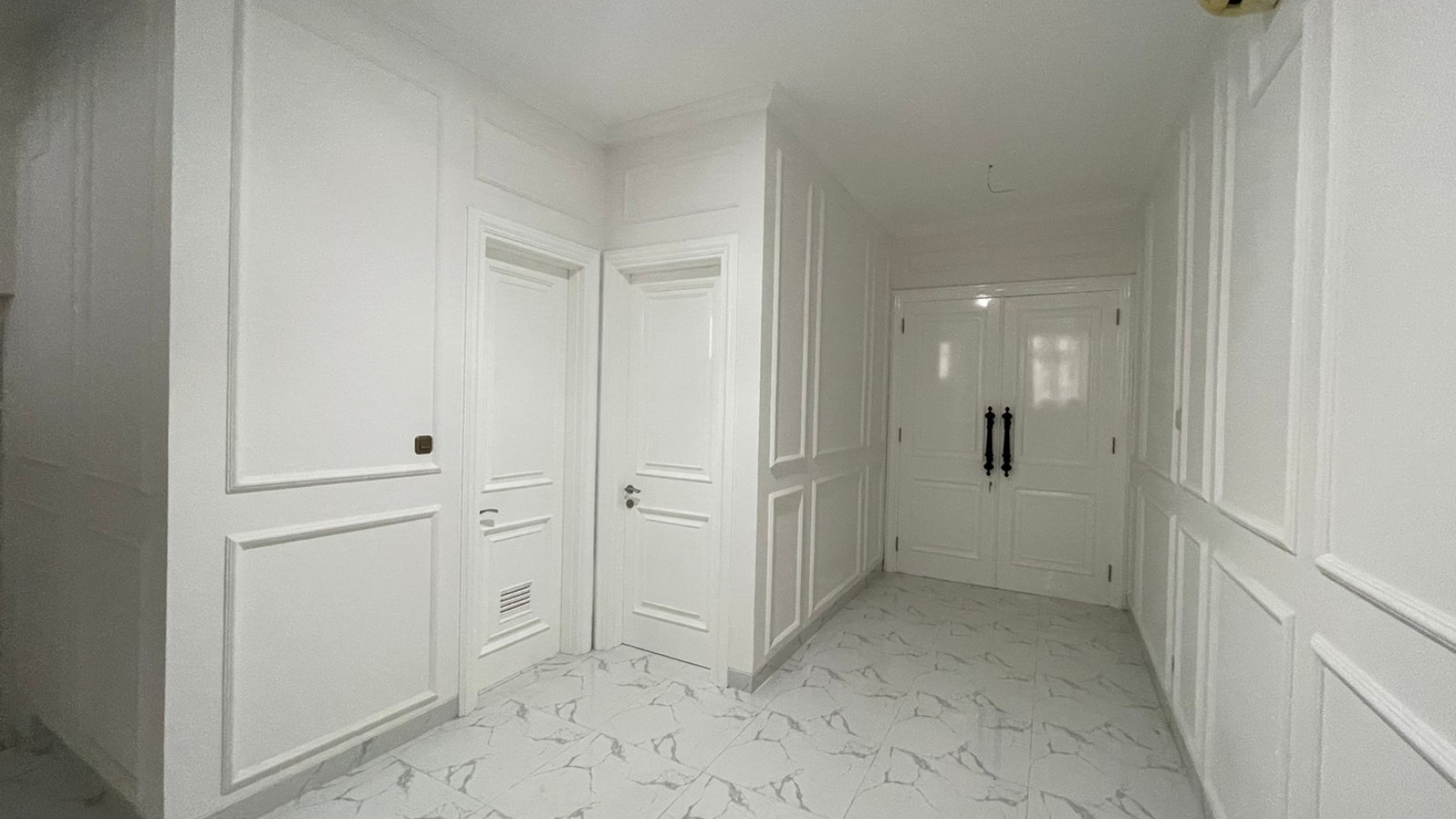 Rumah MEWAH Siap Huni dan Hunian Nyaman @Kebayoran Village