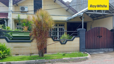 Rumah di Griya Kebraon Timur, Surabaya