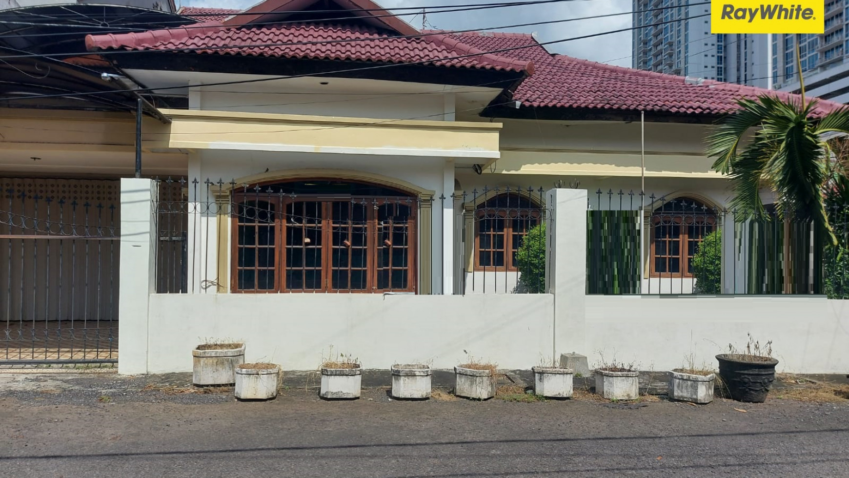 Rumah 2 lantai di Kencanasari Timur, Surabaya