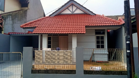 Rumah standar rapih Nusa loka BSD city