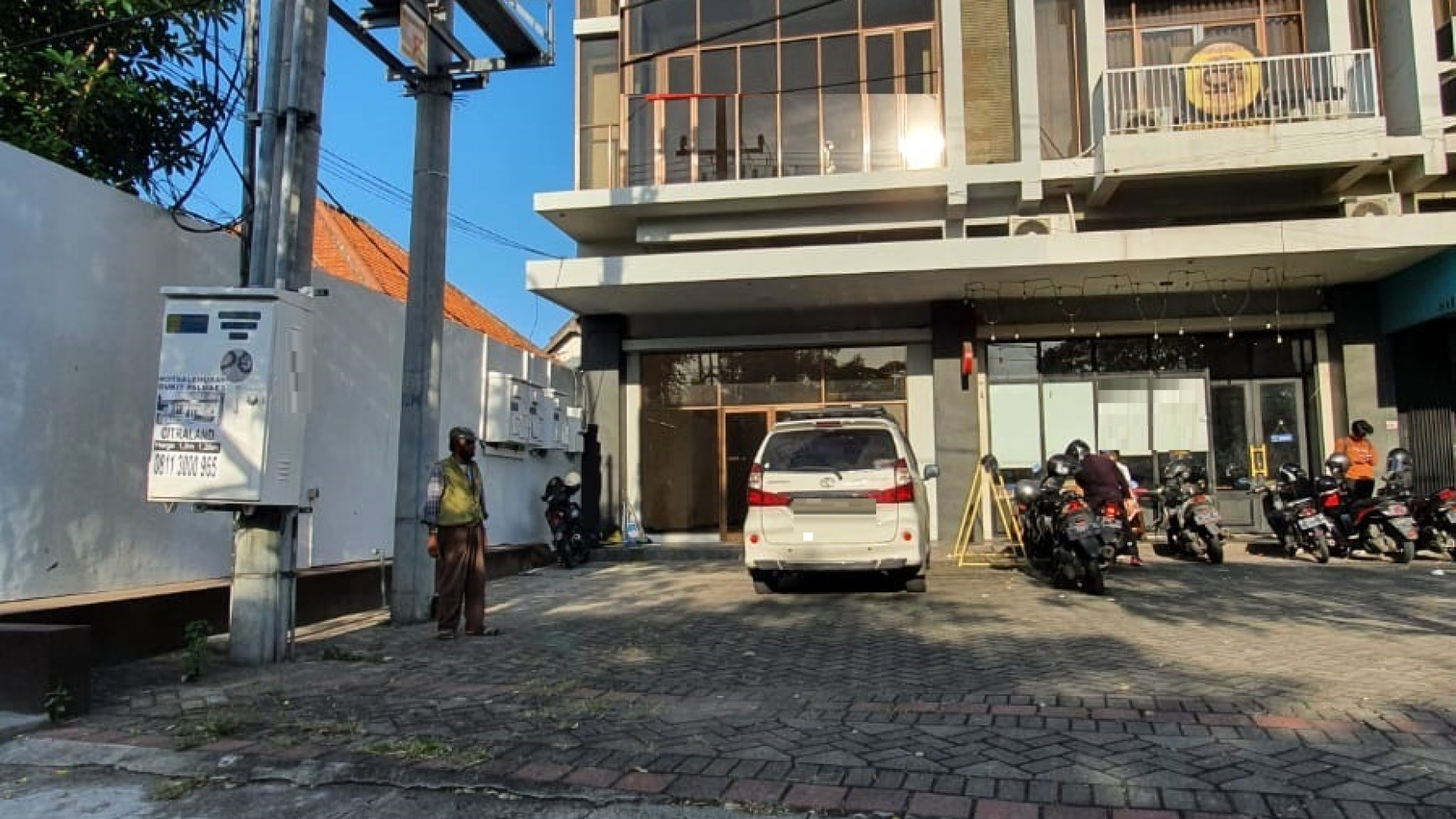 Ruko 4 lantai Ada Lift di Jalan Ngagel, Surabaya