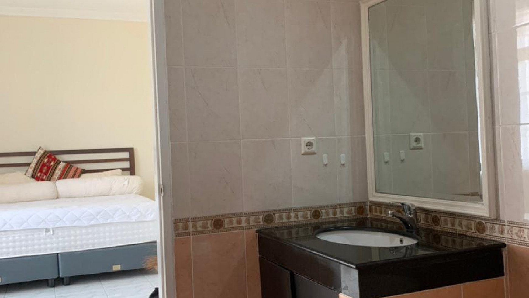 Rumah Siap Huni, Strategis dan Dalam Cluster @Graha Hijau, Pondok Ranji