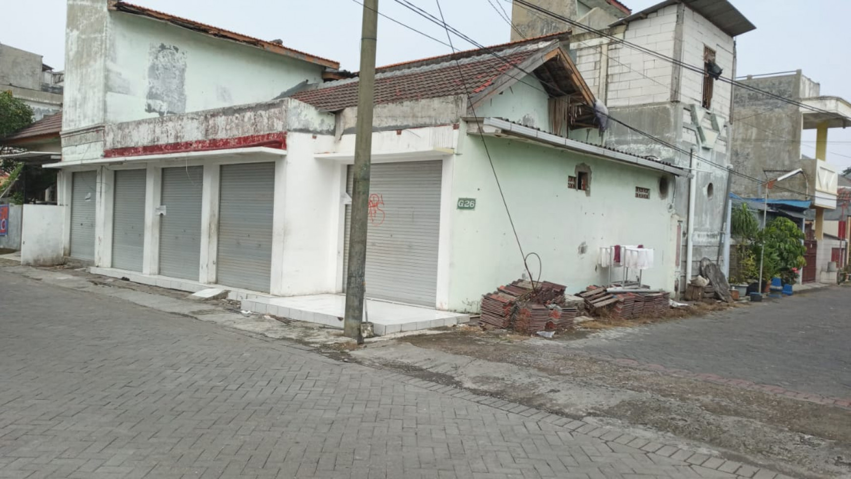 Rumah Usaha Hitung Tanah di Taman Pondok Indah Wiyung