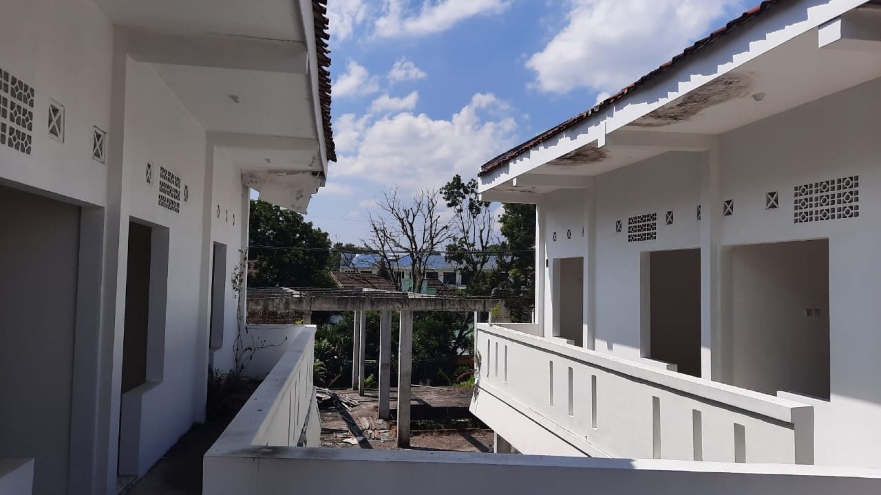 Rumah Hiting Tanah Gresik Malang