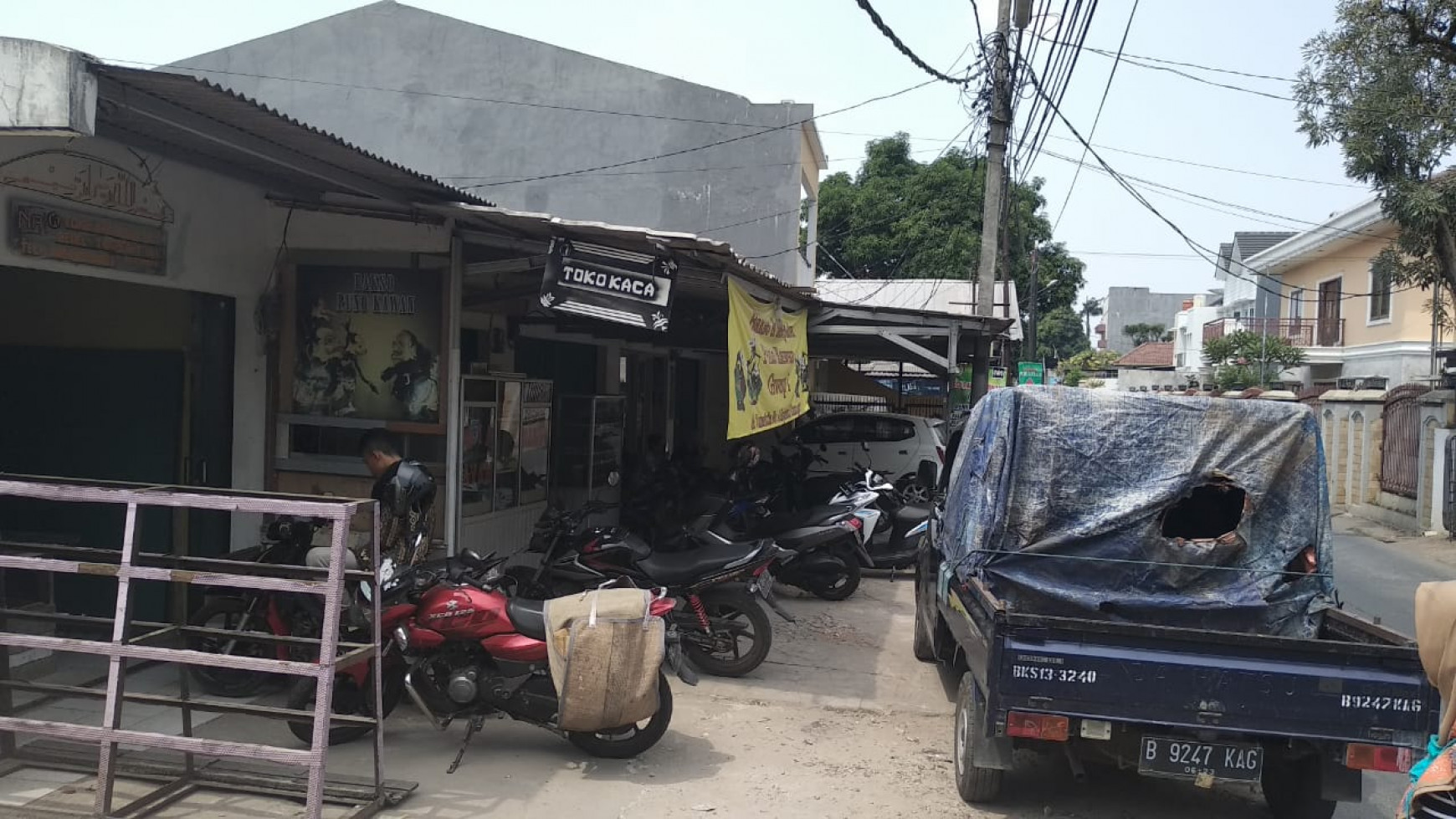 Pinggir Jalan Raya Besar, Ada 5 Toko Sudah Tersewa Semua, Jl. Tumaritis, Harjamukti,  Harga NEGO