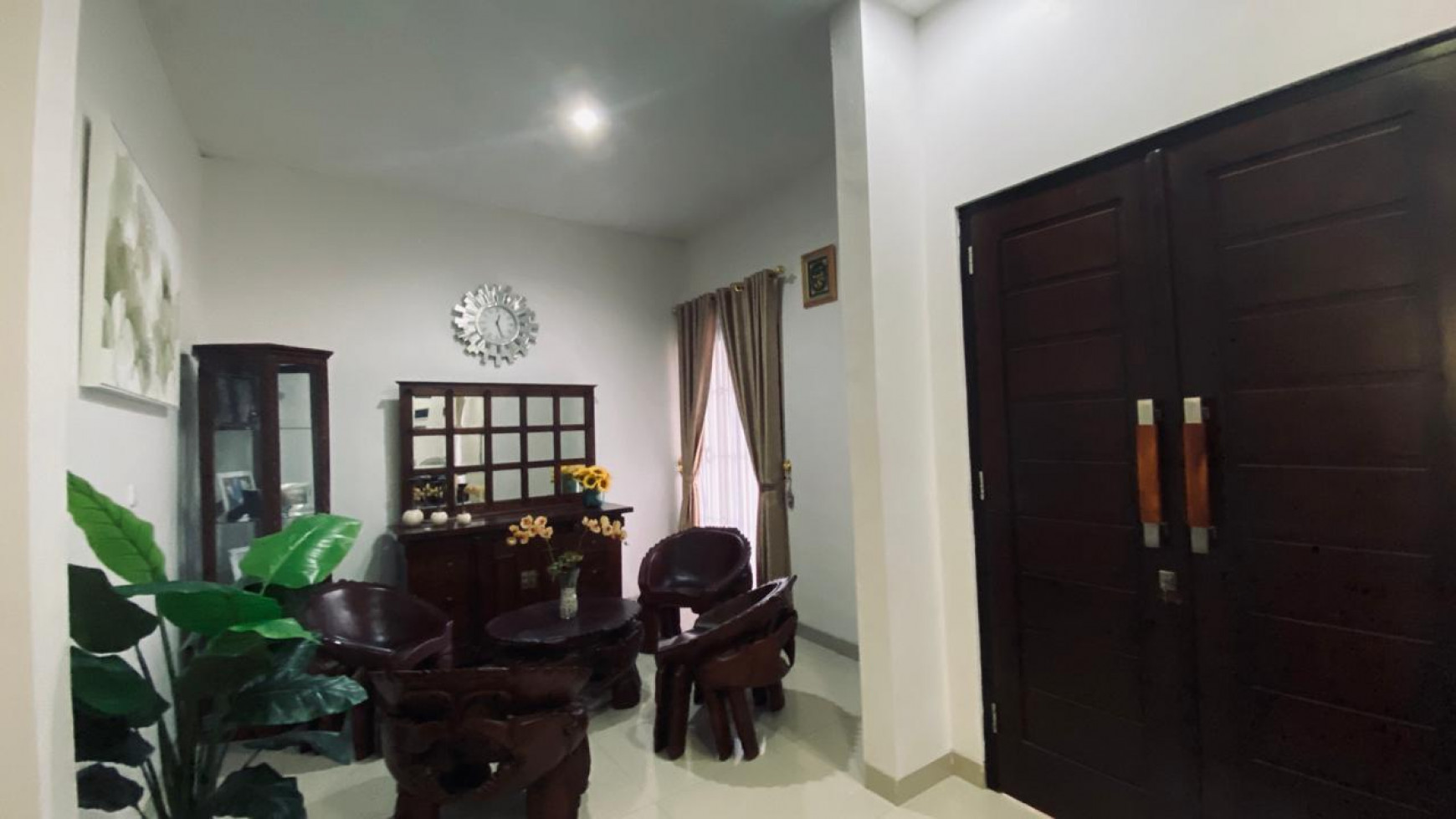 Cluster Rumah Minimalis Modern, Cipayung, Pinggir Jalan, Lokasi Strategis, Pinggir Jalan, NEGO