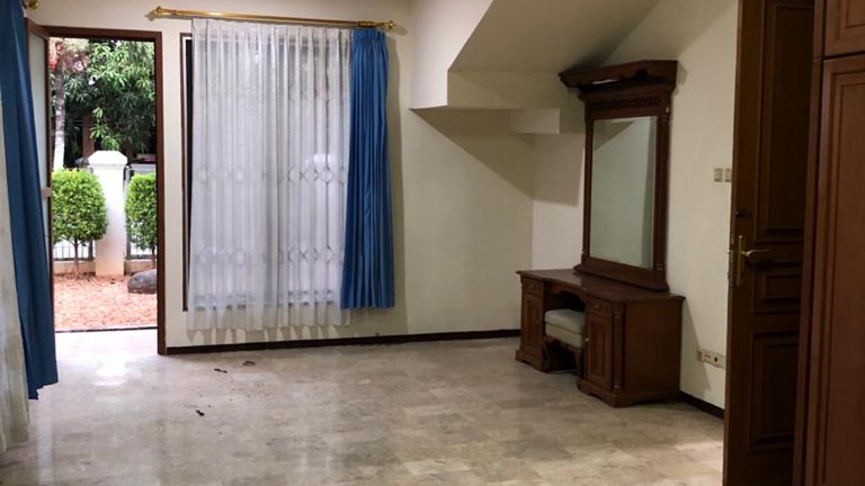 Dijual Rumah Bumi Sarinah Indah