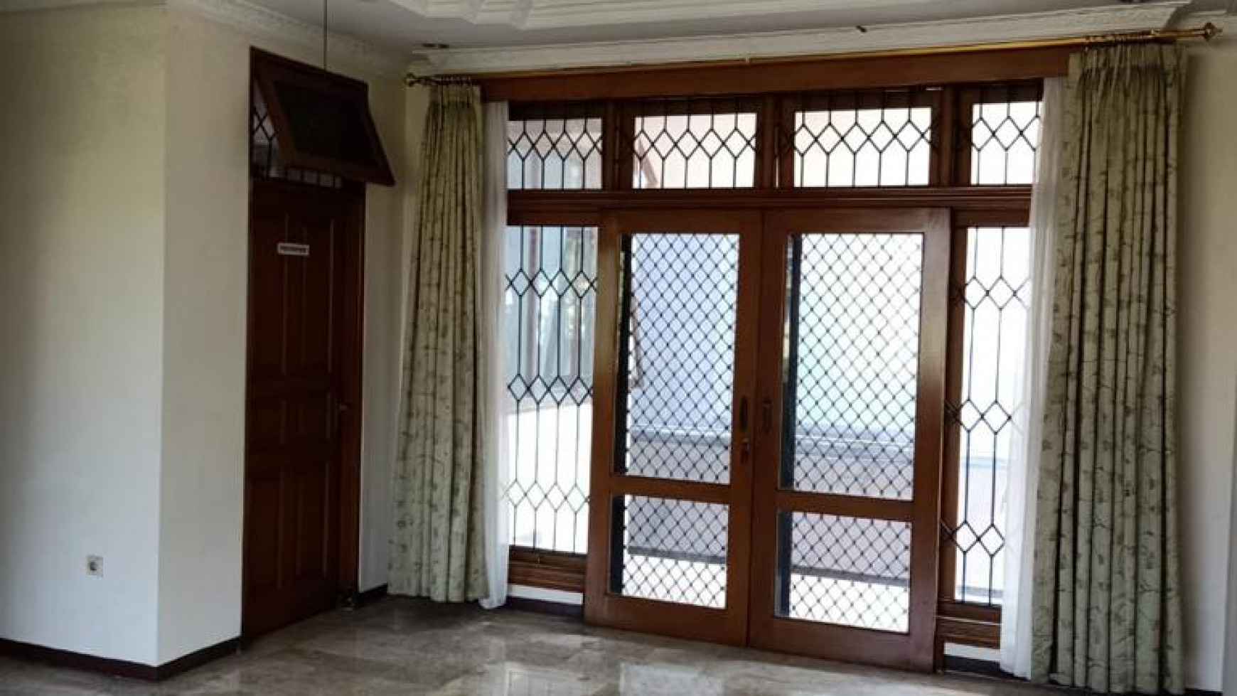 Dijual Rumah Bumi Sarinah Indah