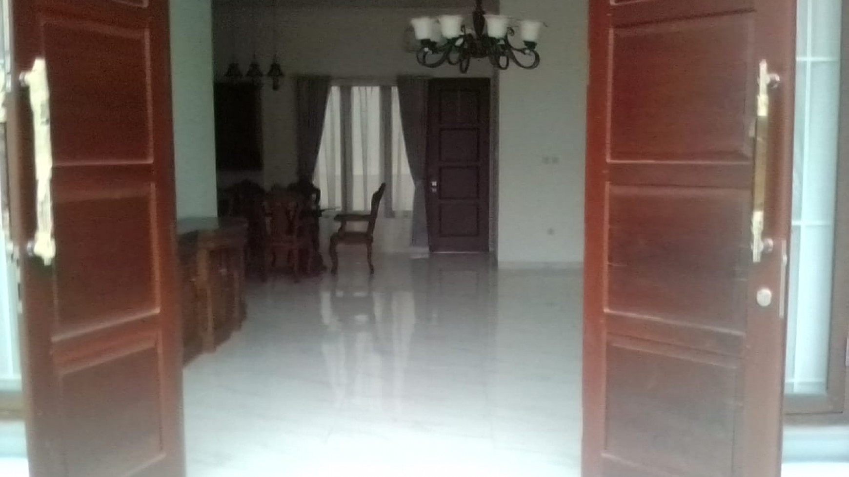 Rumah MEWAH Siap Huni dan Hunian Nyaman @Pondok Indah