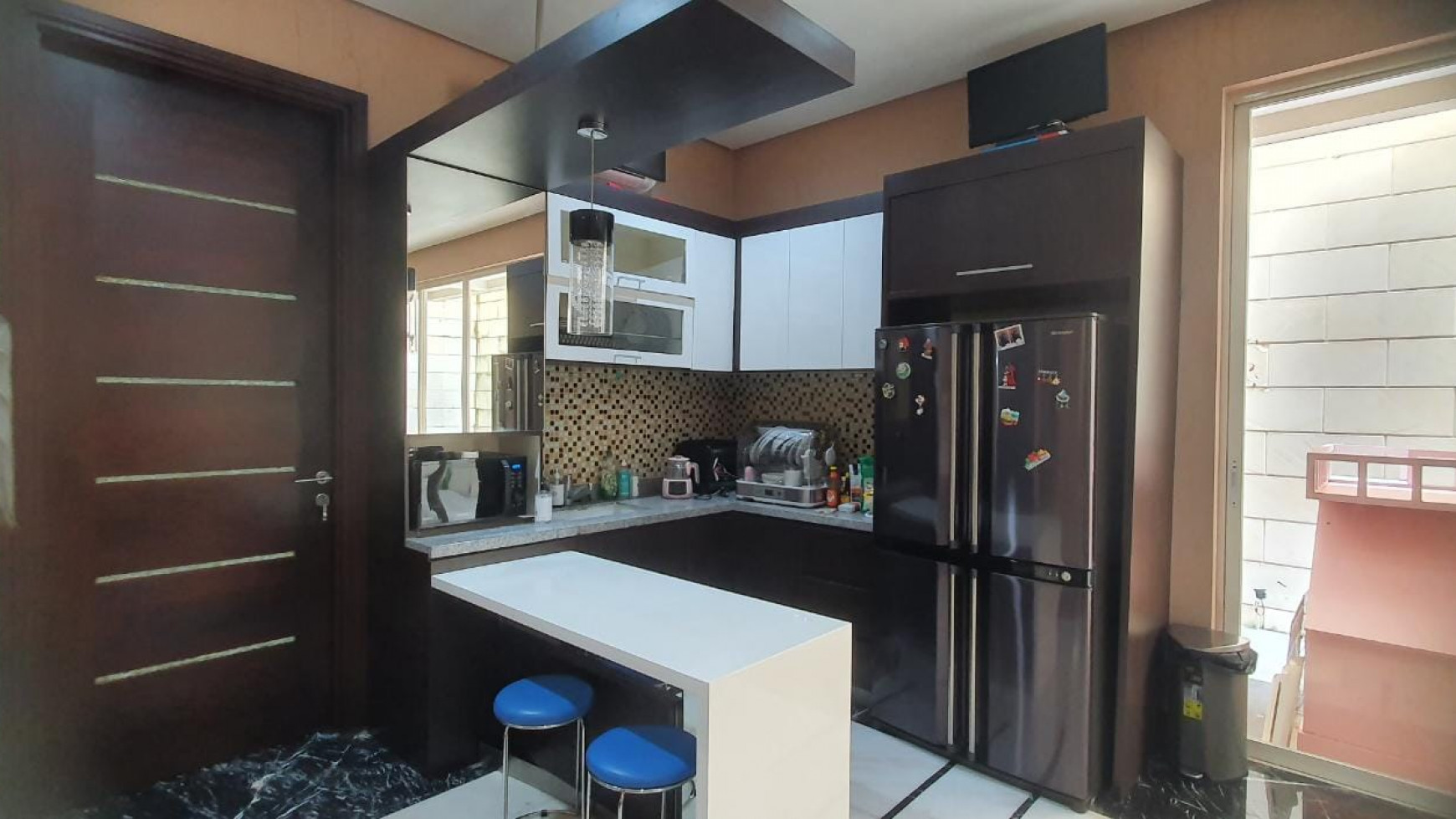 Dijual Graha Famili Blok Favorit Full Marmer Modern Minimalis