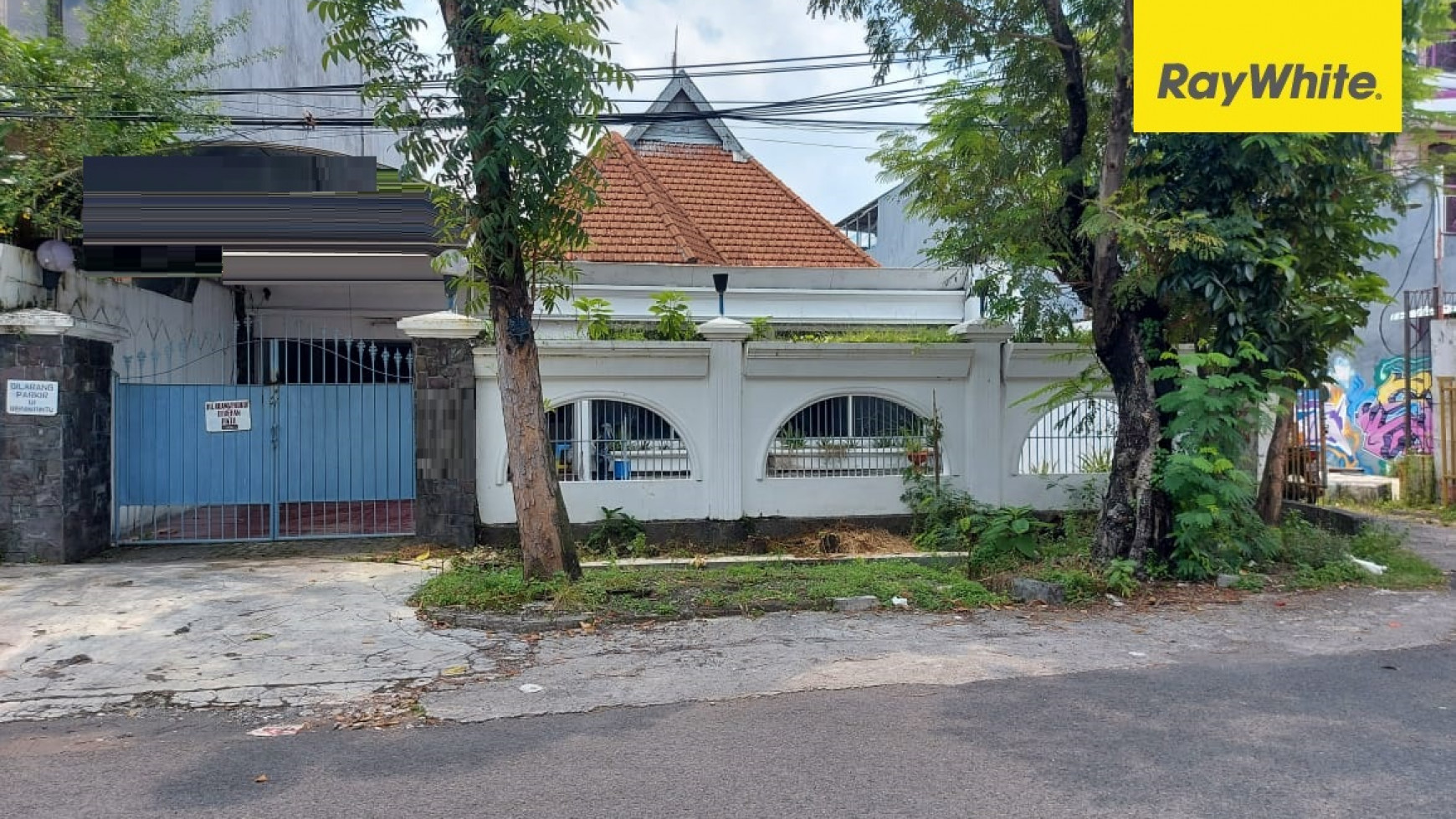 Rumah Pusat Kota di Jalan Tumapel, Surabaya