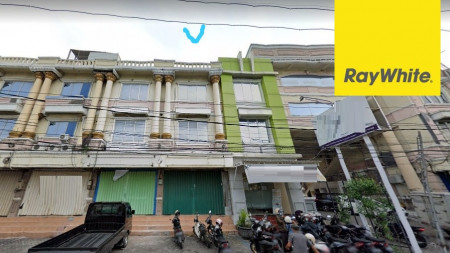 Ruko Pusat Kota di Pasar Kembang, Surabaya