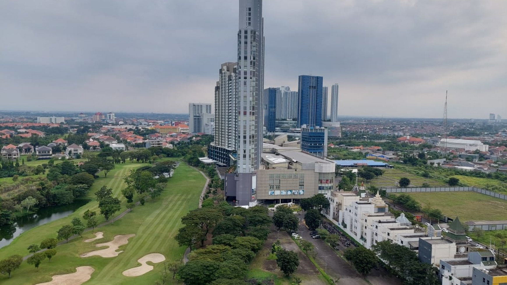 Apartemen Puncak Bukit Golf w/ Long Golf View