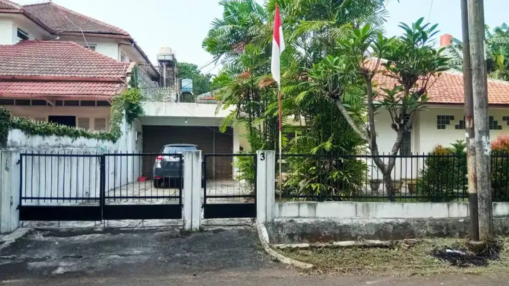 Rumah Yang Luas Dan Nyaman serta Asri Di Cilandak Jakarta Selatan