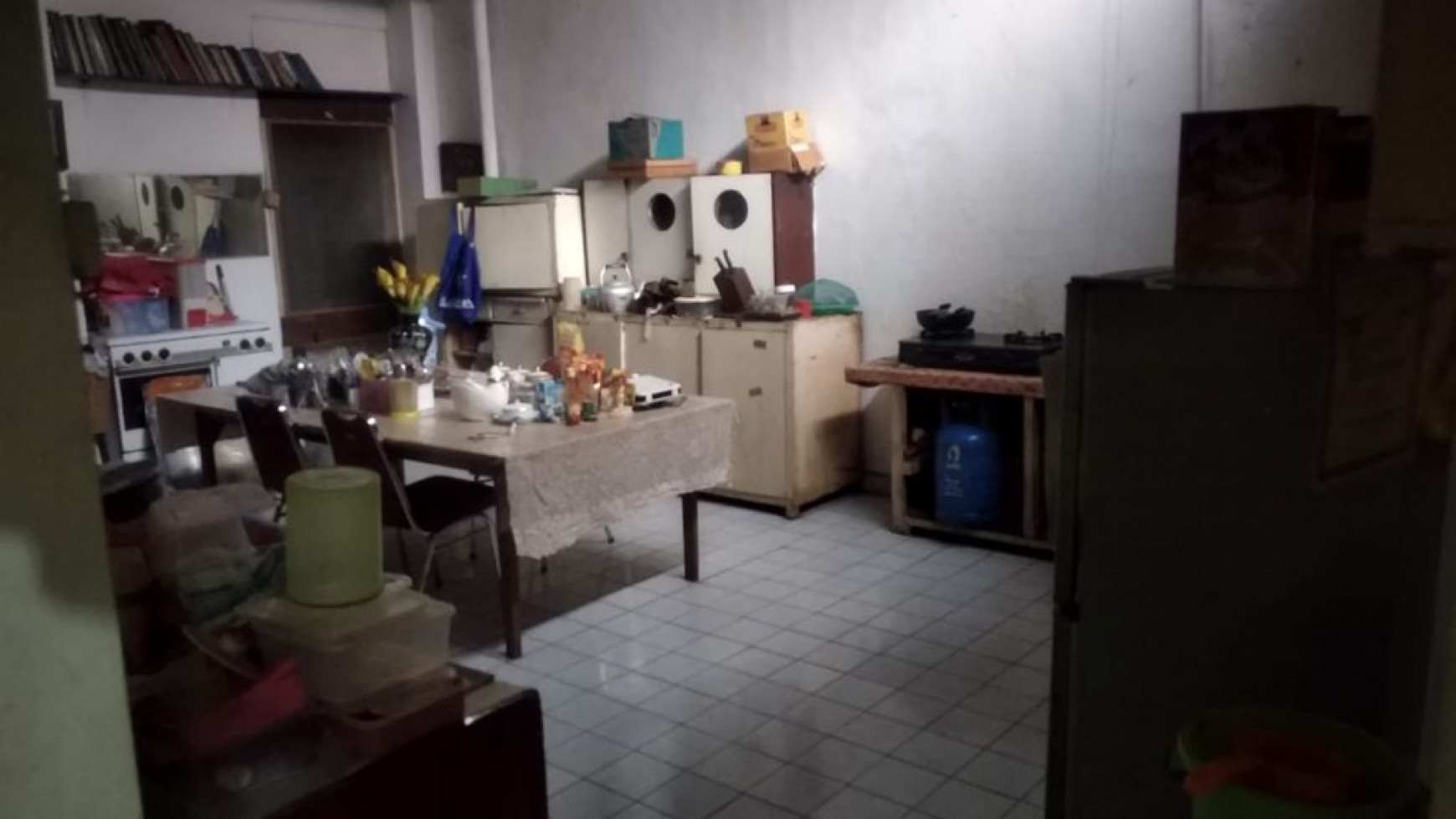 DIJUAL RUMAH KLASIK AREA MEWAH MENTENG