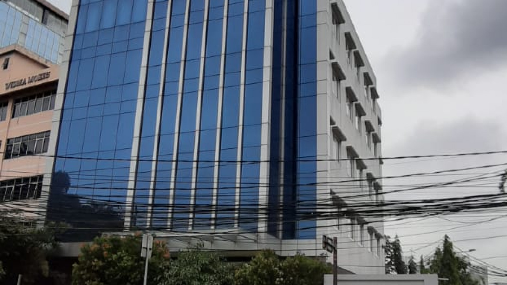 Dijual Gedung Kantor Brand New di Jalan Raden Saleh Cikini Jakarta Pusat