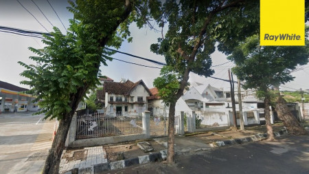 Rumah Lama Hitung Tanah di Jl Pandegiling, Surabaya Pusat